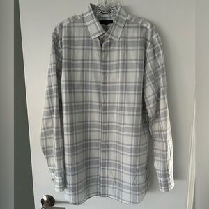 Men’s Banana Republic dress shirt